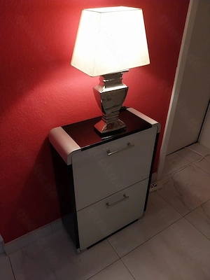 Moderner Schuhschrank