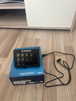 Elgato Stream Deck MK.2   15 Tasten   Wie neu & OVP