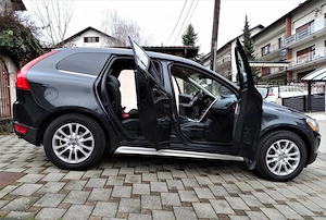  Volvo XC60 2.4 D5 R-Design AWD Geartronic   215 PS