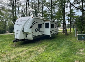 Keystone Cougar X-Lite 30BHS   Luxuriöser Familien-Wohnwagen mit Slide-Out & 4 Etagenbetten   Verhan
