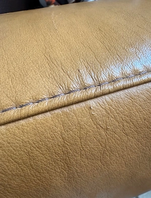 Valnatura Echtleder-Ecksofa Kurkuma  Senfgelb (3,01 m x 2,06 m) - mit verstellbaren Kopflehne.  Bild 7