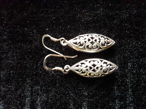 Längliche Ohrringe aus 925 Silber