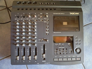 Marken Aufnahmegerät   Recorder TASCAM Portastudio 424MKIII Cassette Multitrack Recorder, dbx Rausch