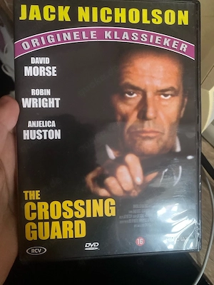 Cd born to win,a history of violence und the crossing guard
