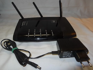 P FritzBox Fon Wlan 7270 Wlan Router mit Netzteil gebraucht volle Funktion Wir leeren den Büro-Schr