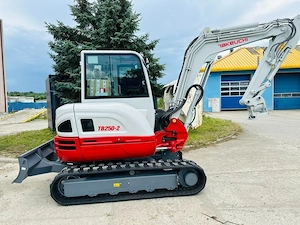 2025 Takeuchi TB250-2 - 5 Ton Bagger