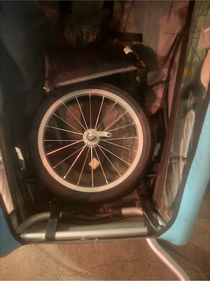Ich verkaufe einen Croozer für ein Kind und ein Fahrrad. In das Fahrrad müssen noch ca. 20   investi