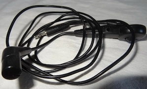 P Headset On-Ear 2.5mm Klinkenstecker schwarz kaum benutzt volle Funktion Hersteller unbekannt