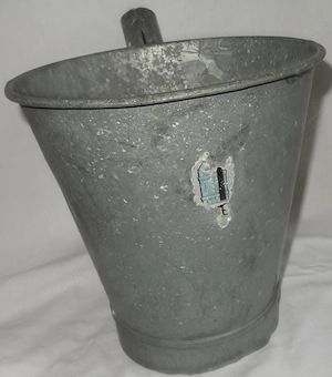 R Schöpfeimer alt Zinkeimer Schöpfkelle mit Dülle ohne Stiel ca.5L 25x25 älter gut erhalten Vintage
