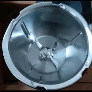 Thermomix TM 7 mit 2.Mixtopf 8 Monate alt