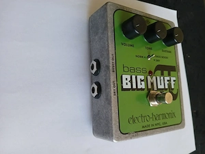 Electro Harmonix Big Muff Bass Pi.
