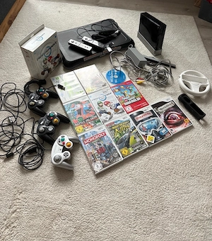 Nintendo Wii Set + Balance Board + Mario Kart + 10 Spiele