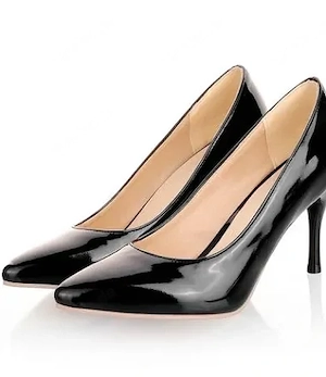 Welche Frau lässt mich in ihren Schuhen?