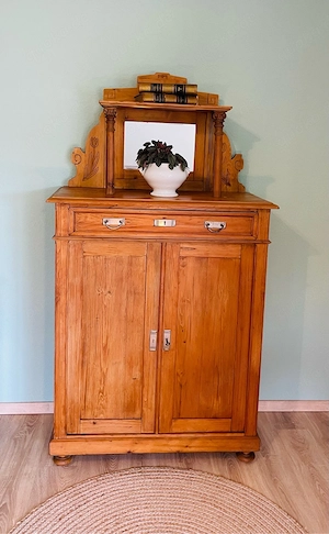Antikes Vertiko im Jugendstil   Weichholz, Aufsatz, 1920er, Landhaus-Charme