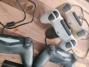 PlayStation 4 Pro 1TB + VR Set + 4 Controller + 10 Spiele