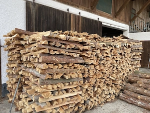 Brennholz 1 Meter gespalten 