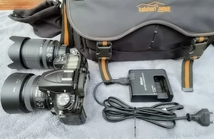 Nikon D7000 DSLR Set