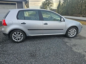 Volkswagen golf 5 