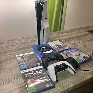 PS5 Digital Edition + 2 Controller + 4 Spiele   Sehr guter Zustand