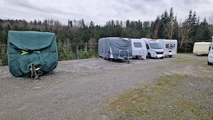 Außenstellplatz, Stellplatz für Wohnmobil, Wohnwagen, Auto, Anh.