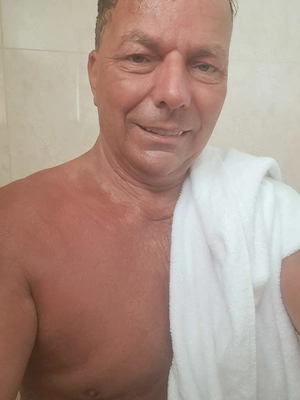 Devoter sucht ausländer