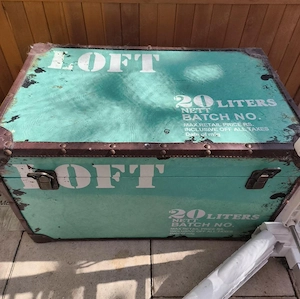 Vintage-Truhe "LOFT - Türkis - Industrial Style - auch als Tisch nutzbar