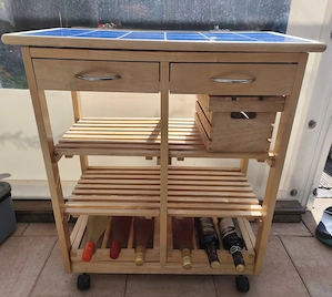 Küchenwagen   Servierwagen aus Holz mit Fliesenplatte und Weinregal - gepflegt 
