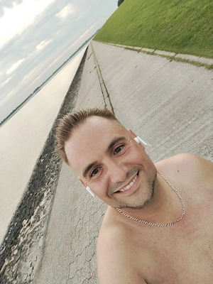 Ich suche eine heiße sinnliche sexbeziehung 