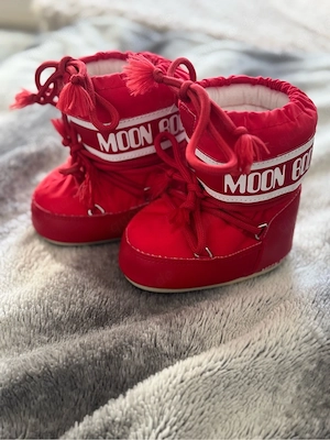Neue Moon Boot Babystiefel in Rot, Größe 19-22