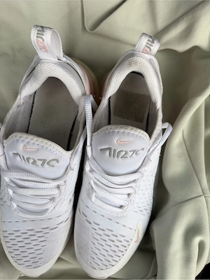 Nike Air270