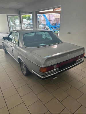 Mercedes-Benz 280 CE Coupé | Oldtimer | 2,8-Liter Bild 2
