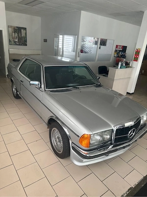 Mercedes-Benz 280 CE Coupé | Oldtimer | 2,8-Liter Bild 3