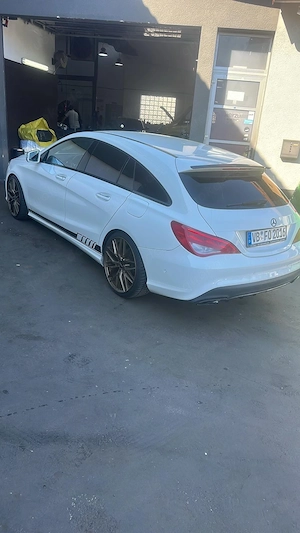 Mercedes-Benz CLA 200 Shooting Brake Bild 3