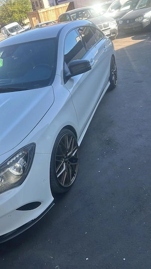 Mercedes-Benz CLA 200 Shooting Brake Bild 5