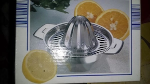 Zitronenpresse - ohne Strom - neu originalverpackt schöne Deko