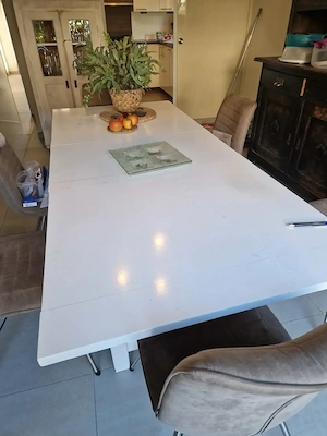 Holztisch1,55 x 0,89 cm zu verschenken