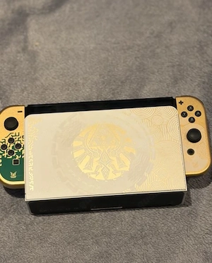 Nintendo Switch OLED (Zelda-Edition) Bild 4