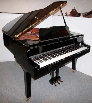 Flügel Yamaha GB1K schwarz poliert, Baujahr 2018, 5 Jahre Garantie Bild 2