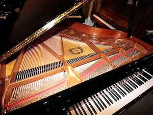Flügel Yamaha GB1K schwarz poliert, Baujahr 2018, 5 Jahre Garantie Bild 6