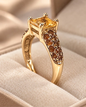 9K Goldring mit Citrin & seitlichen Schmucksteinen   3,13 g   Gr. 54