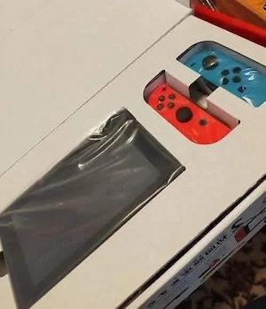 Nintendo Switch+Spiele Neu