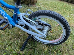 Woom 2 Kinderfahrrad mit Verpackung 