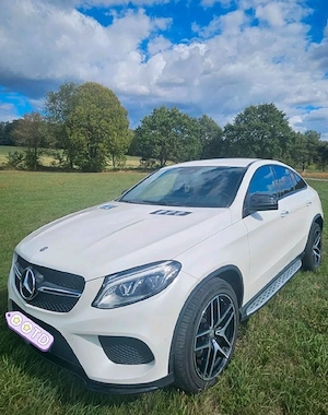 Mercedes-Benz GLE 350D  AMG Line  Bild 5
