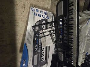 Tv und keybord zu verkaufen