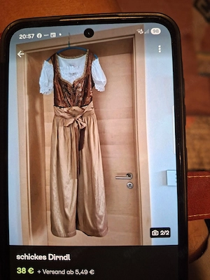 Dirndl mit Bluse