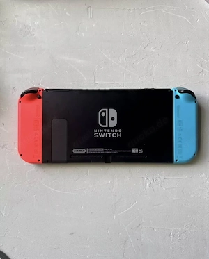 Neonrot blaue Nintendo Switch Joy-Con-Konsole mit Box, Spielen und Zubehör Bild 3