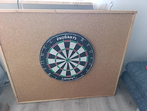 Kaum gebrauchte Dartscheibe zu verschenken  Bild 2