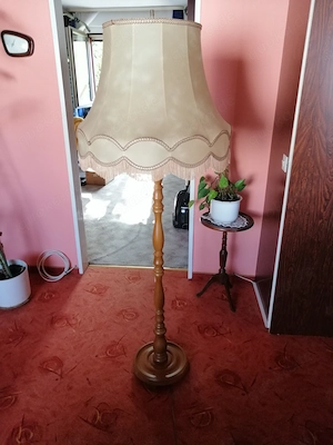 Stehlampe zu verschenken 160x60