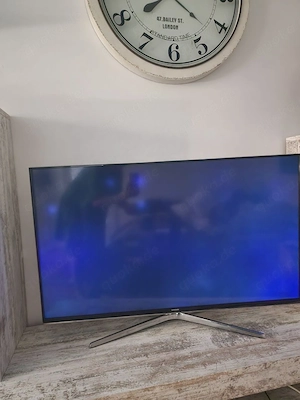 Fernseher und TV Lowboard Bild 4