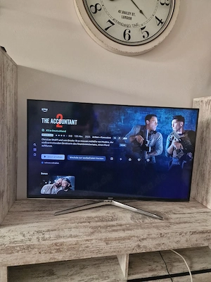 Fernseher und TV Lowboard Bild 3